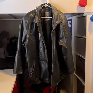 Pre-loved Mens Leather Jacket